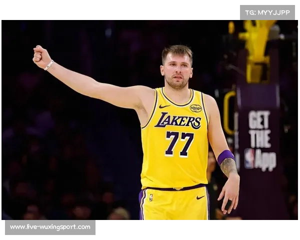 东契奇拒投关键空位三分引热议，雷迪克称詹姆斯已奉献一切